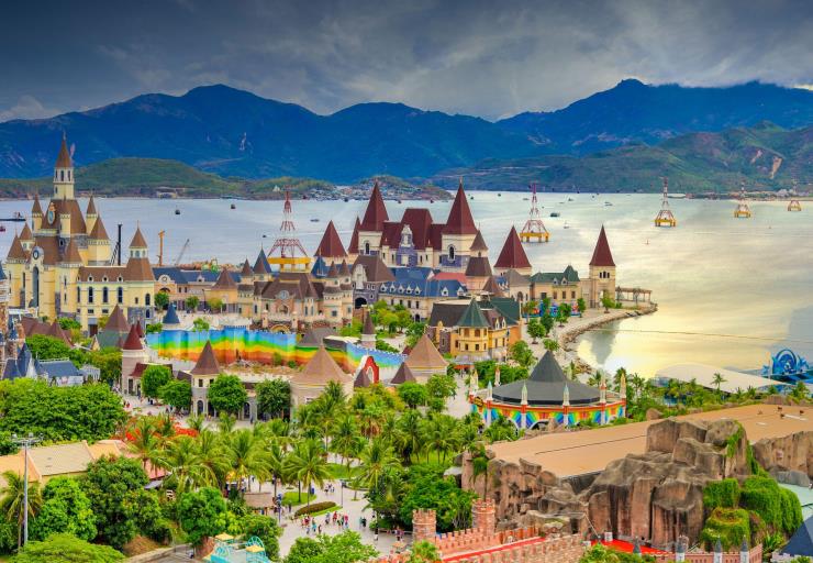 芽莊大叻山海戀５天～珍珠島水陸樂園、入住一晚珍珠島飯店、溫泉泥漿浴、達坦拉瀑布過山車、大叻瘋狂屋、百年火車站